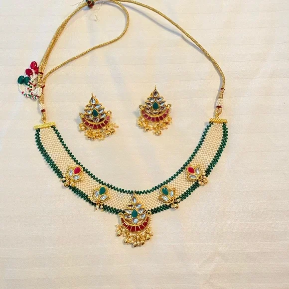 🆕 Bollywood style designer necklace with earrings - Picture 5 of 6